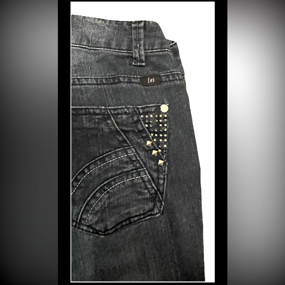 LEI Distressed Bootleg Skinny Denim Studs Design W/Blue Jeans Sz 5 Regular - Picture 6 of 7
